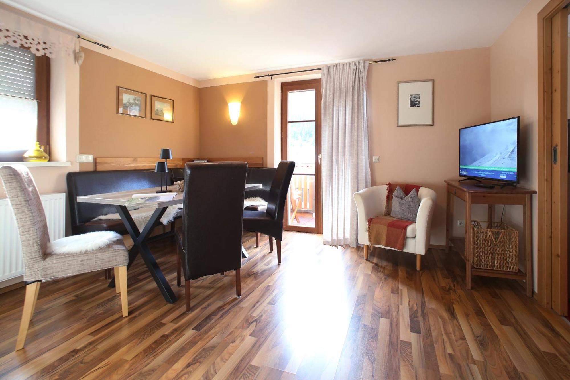 Rieser Apartment *
